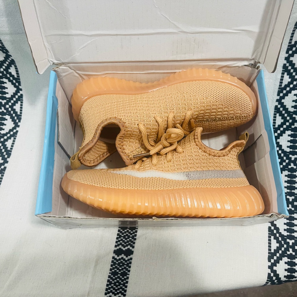 Kids shoes